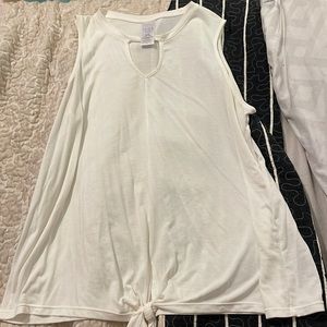 white women’s tank!